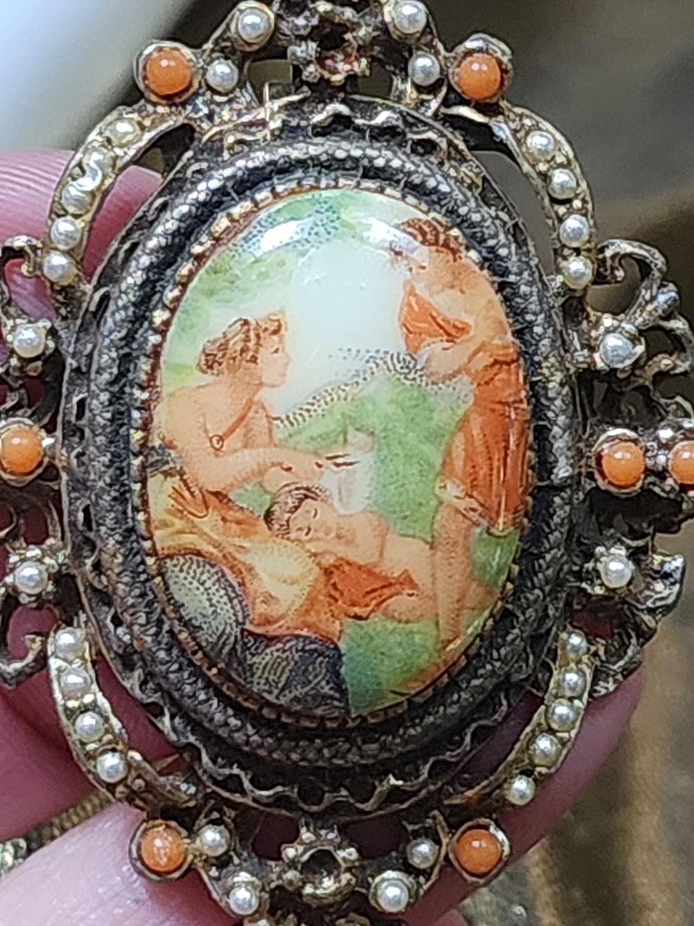 Vintage-Style Hand-Painted Cameo Brooch/Pendant Necklace - Orange & Green
